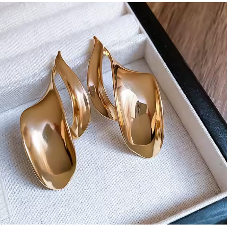 Sway Earrings