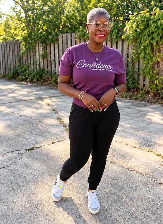 Confidence Looks Good On Me - Statement Tee - Eggplant